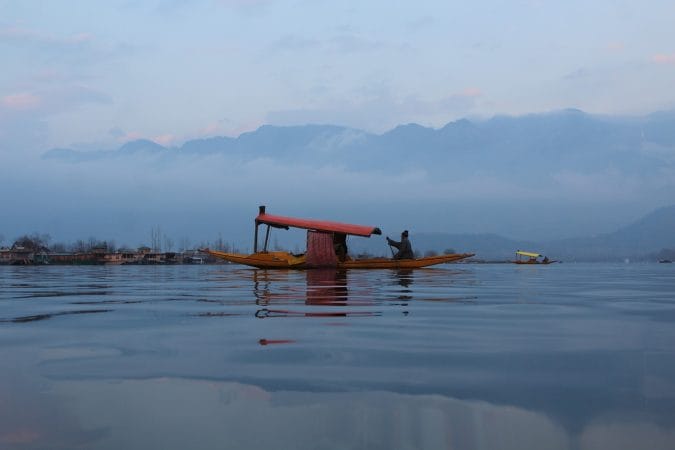 shikara kashmir srinagar dallake 7390155