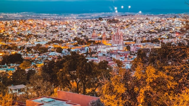 daniels-joffe-V-QtUsMAIRM-unsplash