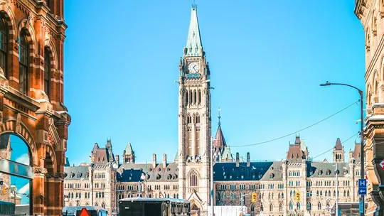 erik-mclean-tla1qqhynny-unsplash-8