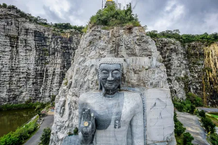 stone-buddha-statue-kanchanaburi-thailand