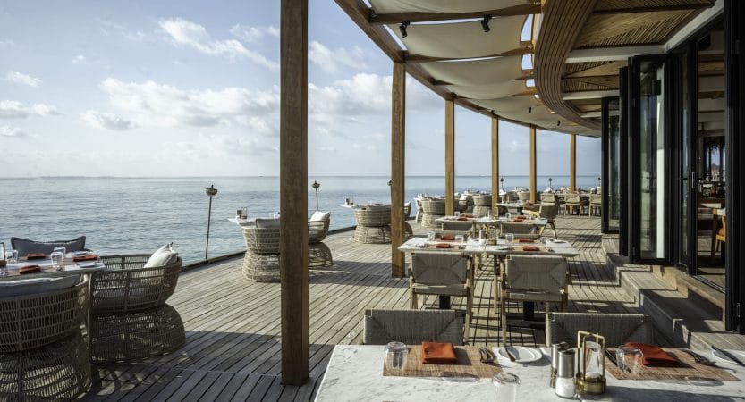 anantara_dhigu_restuarant_ocean_view_1920x1037
